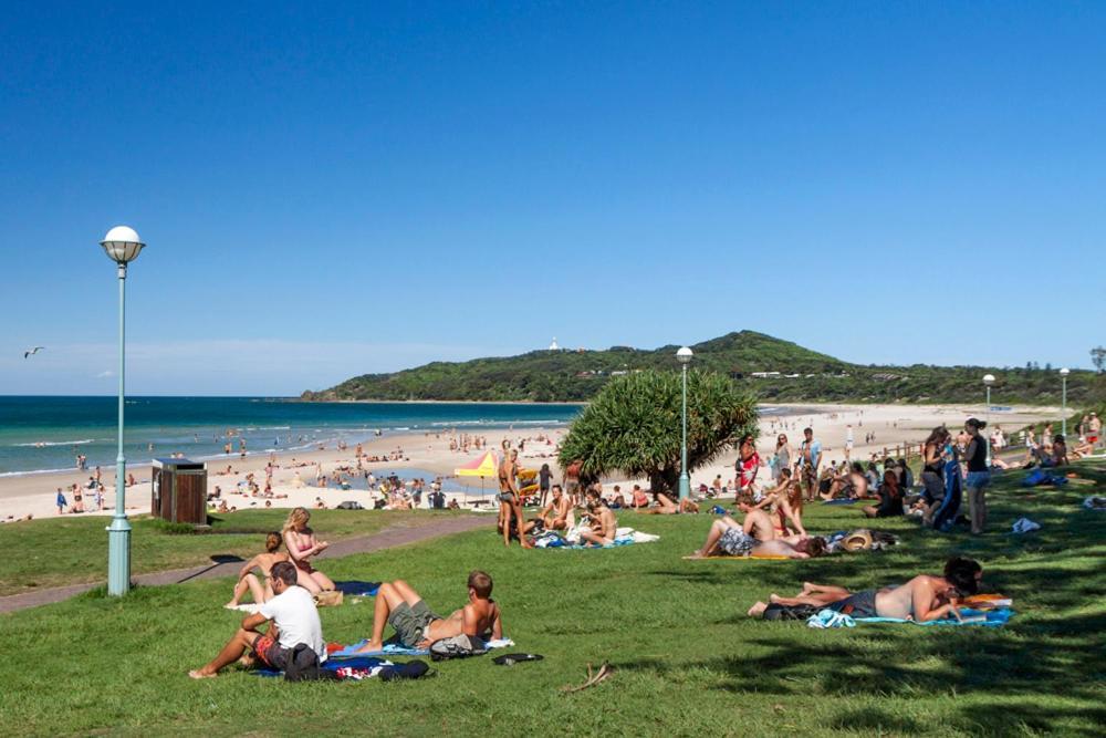 Sea Breeze On Main Beach Μπάιρον Μπέι Εξωτερικό φωτογραφία